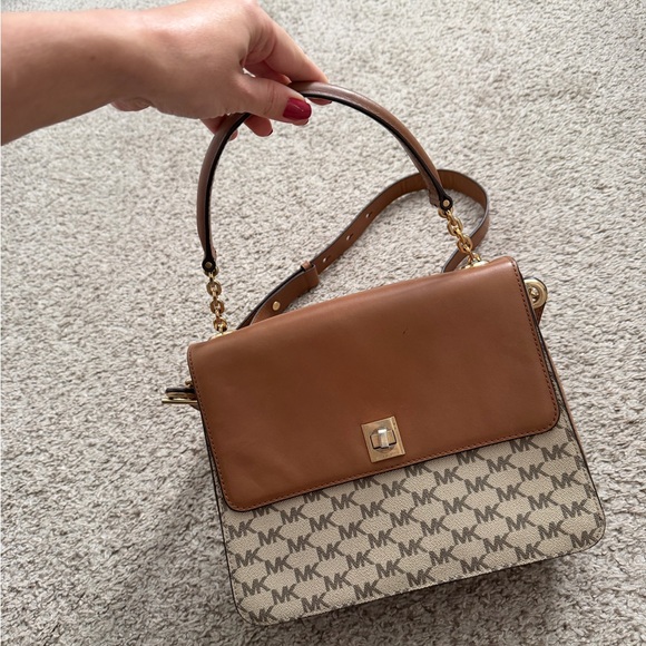 Authentic Michael Kors Natalie Large Heritage Signature Satchel Crossbody - Picture 4 of 8